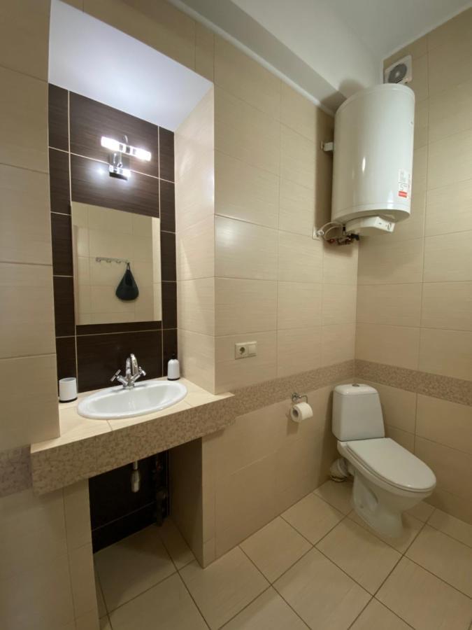 Family Apartment Lviv Exterior photo